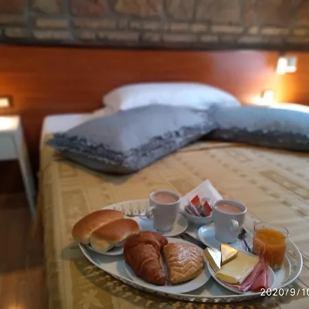 64 Vendégház Róma